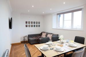 Weekly & Monthly stays in Penthouse for Contractors or Leisure Single or Superking beds available