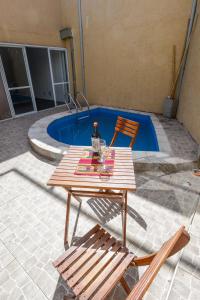 Casa amplia con garaje, pileta y aire acondicionado en todas las habitaciones en zona residencial de Mendoza