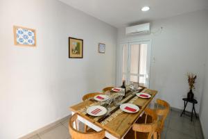 Casa amplia con garaje, pileta y aire acondicionado en todas las habitaciones en zona residencial de Mendoza