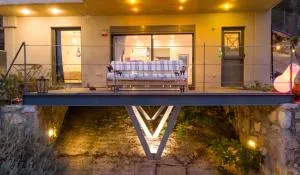 Deck House - Pefkali