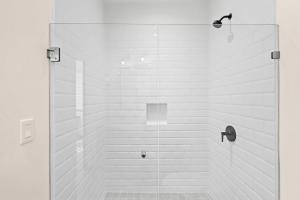 Stylish Condo in the Heart of Las Catalinas with Vibrant Design & Exclusive Beach Club Access