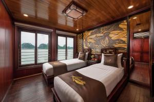 Renea Boutique Cruise