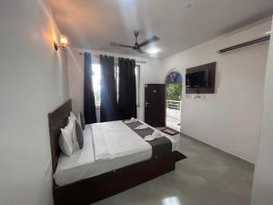 Studio apartment hotel blue ocean baga beach