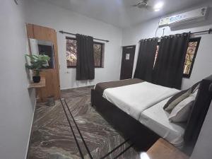 Studio apartment blue ocean baga beach