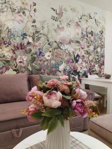 Apartment Spring Flower