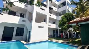 Ro Rich Hotel - Madangastuduwa