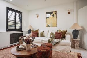 The Elegant Fulham Maisonette with Terrace