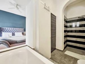 3 bedrooms , sleeps six heart of Cape Town