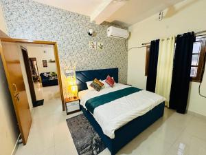 ZoomStay - 3BHK Apartments