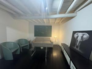 In Ancient Rome Apartment