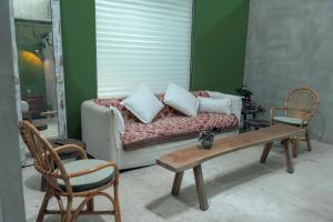 Escentrike Hostal