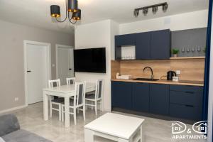 Pine Tree House 7 D&D Apartments