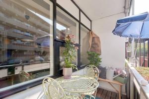 Luxury - Family friendly - Central - Cozy- Balcony