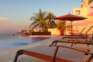 Two-Story Beachfront Oasis