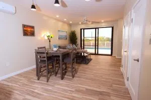 Family-ready Fully Equipped Grand Villa with Pool - The Bight Settlements