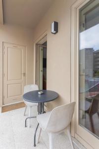 Liiiving in Porto - Trindade Deluxe Studios