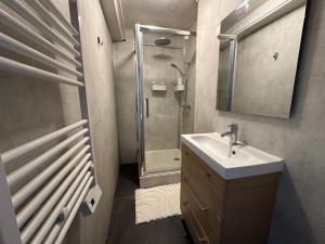 Appartements Le Jules Verne, proche de la Gare : photos des chambres