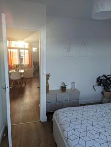 Appartements Le design *Vieux Lille*parking gratuit*fibre : photos des chambres