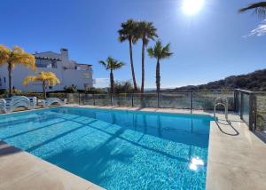 La Mairena - Chic Getaway with Sea & Mountain views, Spa and Sports