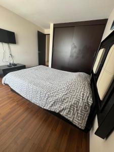 Amplio departamento con balcon