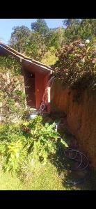 Linda casa em Visconde de MauĆ” perto da cachoeira