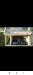 BMV room with east island view