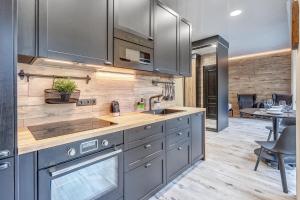 cohost I Newly Built Apartments by Historical Bastion Wall, Self check in