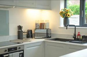 Modern Luxury 4 Bed House in Heart of Macclesfield