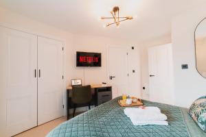 Stunning City views Rooftop Family Contractors