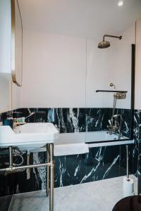 Stunning City views Rooftop Family Contractors