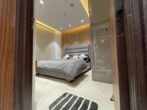 A Luxury 1BHK Flat - by Serene Holiday Nest