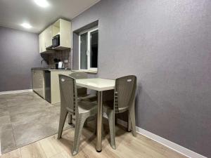 Twins Twin Apartments