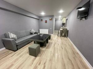 Twins Twin Apartments