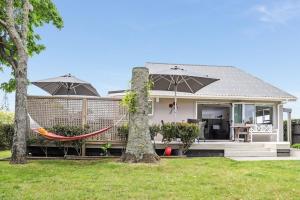 Hosts on the Coast Sun Soaked Family Fun - 4hvězdičkové hotely ve městě Pauanui