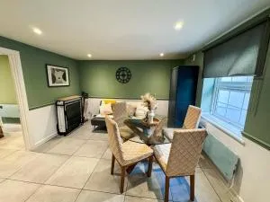 5 Minute Walk To Reading Station - 卡弗沙姆