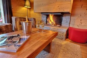 Appartements Chalet Prestige cheminee vue excep serrechevalierholidays : photos des chambres