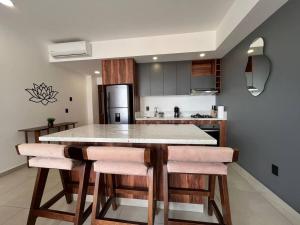 Encantador estudio con Roof Top Zona Romántica 401