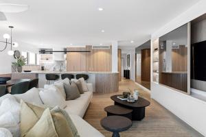 La Mer, Stunning Beachfront Designer Dream