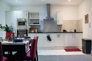 Luxury Short Stay Apartment