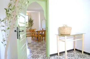 Appartement chic et beldi à 10 minutes du centre - Ghazoua