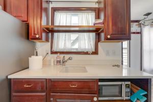 Walk to Shore Beachgoers Studio in Ocean City!