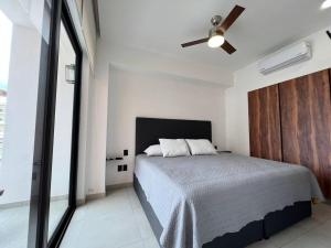 Adorable estudio en la Zona Romántica con RoofTop 501