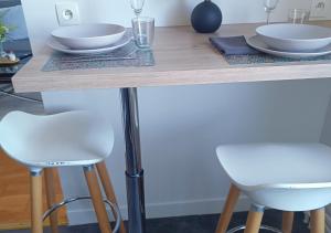Appartements Appartement fonctionnel, balcon ,2 minutes gare ,17 minutes Paris : photos des chambres