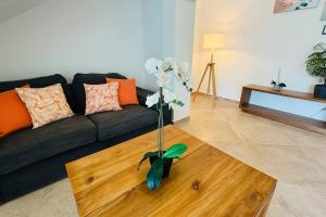 Louisa Apart-Hotel Las Ballenas