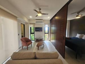 Cómodo Apartamento zona Romántica con alberca 503