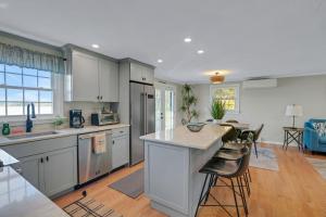 Spectacular waterfront house