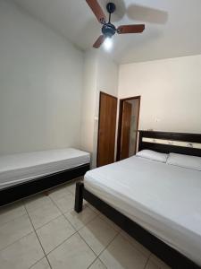 Refugio a Beira do lago Piscina Churrasqueira Vista privelegiada para o Por dos sol Canto dos Passaros