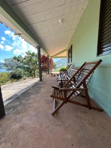 Refugio a Beira do lago Piscina Churrasqueira Vista privelegiada para o Por dos sol Canto dos Passaros