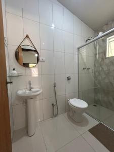 Refugio a Beira do lago Piscina Churrasqueira Vista privelegiada para o Por dos sol Canto dos Passaros