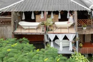 Monruamsuk Homestay Cafe and Bistro - Cseszon